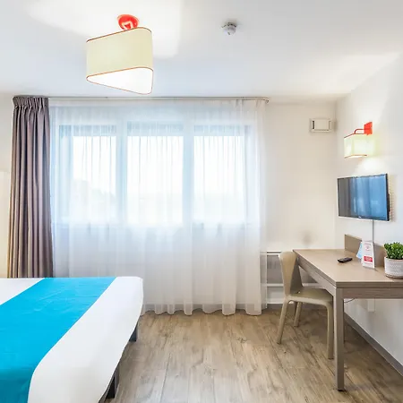 Appart'city Confort Gare 3*