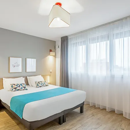 Appart'city Confort Gare 3*