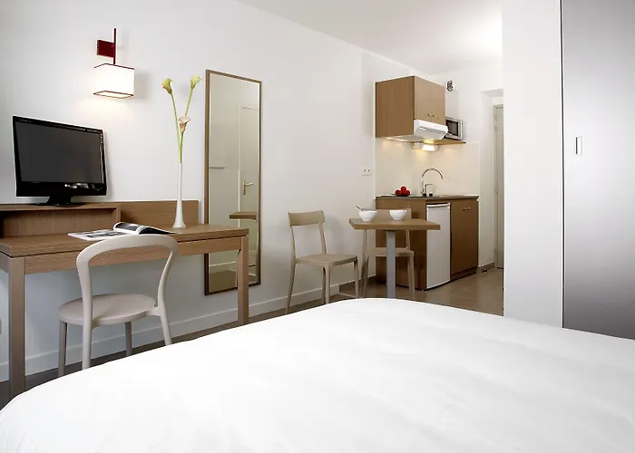 Appart'city Confort Gare Aparthotel 3*