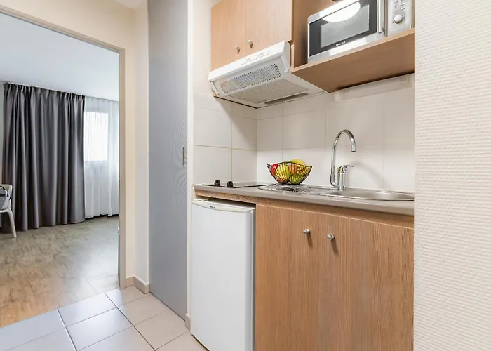 Appart'city Confort Gare 3*